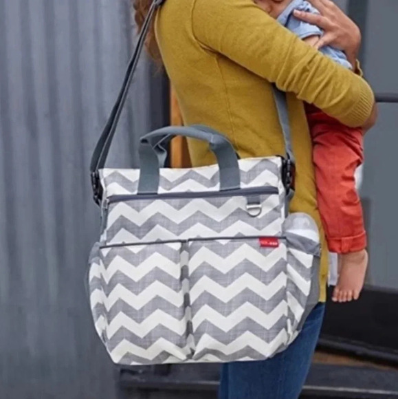 Skip Hop Chevron Diaper Bag - Picture 1 of 9